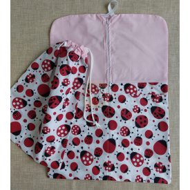   Cipzáras vállfás / akasztós zsákból és tornazsákból álló ovis szett-katicás 