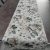 Ezüst Rózsák – 5D pamut asztali futó, 35 × 140 cm