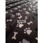 Wellsoft takaró  90×140 cm-s  szürke  alapon mancsok